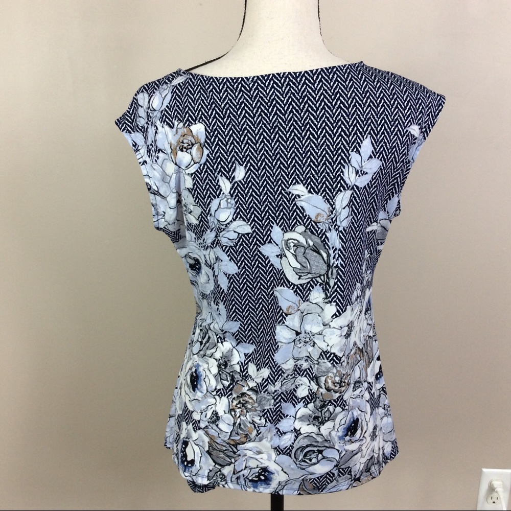 BOGO.... WHBM TOP! - Picture 2 of 6